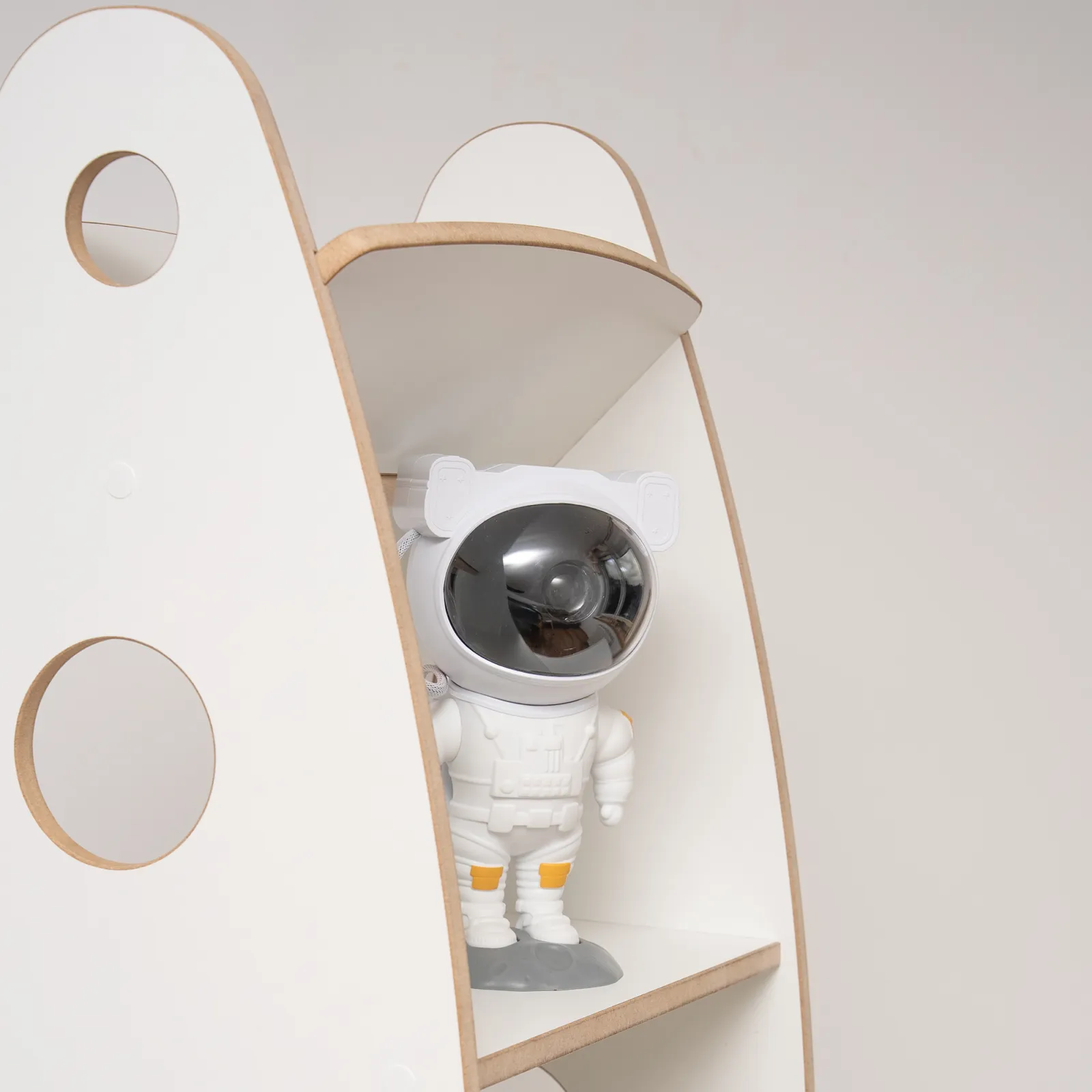 MAMOI® Regał na książki i organizer zabawek w kształcie rakiety, drewniany regał na książki, biblioteczka dziecięca Montessori, 100% ECO, Made in EU - Image 4