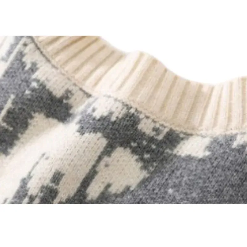 Individualistic Tie-Dye Letter Print Sweater - Image 7